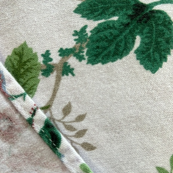 Set of 8 Lavender Napkins w Floral & Berries Print - Picture 11 of 13